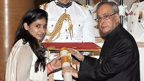 Raj receiving Padma Shri from President Pranab Mukherjee.