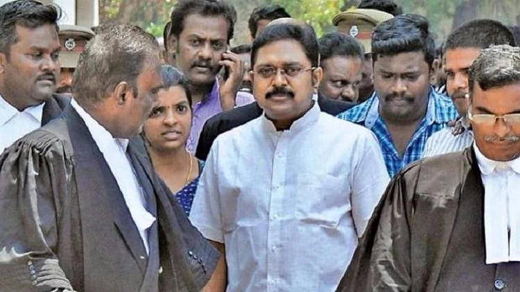 Madurai Bench had already disposed of the petition in the ‘two leaves’ symbol case by giving directions to the EC to settle the dispute by 31 October.