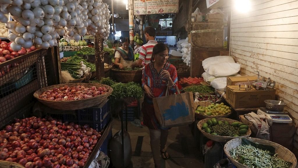 Representational image of a vegetable market in Mumbai. (Photo: Reuters)&nbsp;