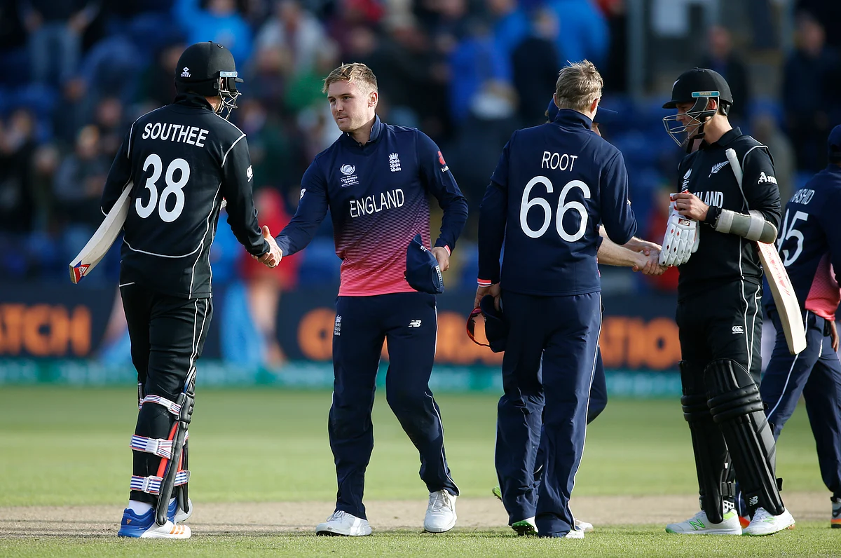 2017 England’s Jason Roy shakes hands with New Zealand’s Tim Southee at the end of the match. (Photo: Reuters)