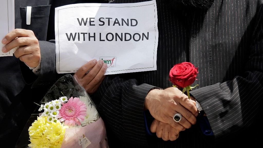 British police arrested a man under counter terrorism laws on Wednesday as part of an investigation into the London Bridge attack. (Photo: AP)