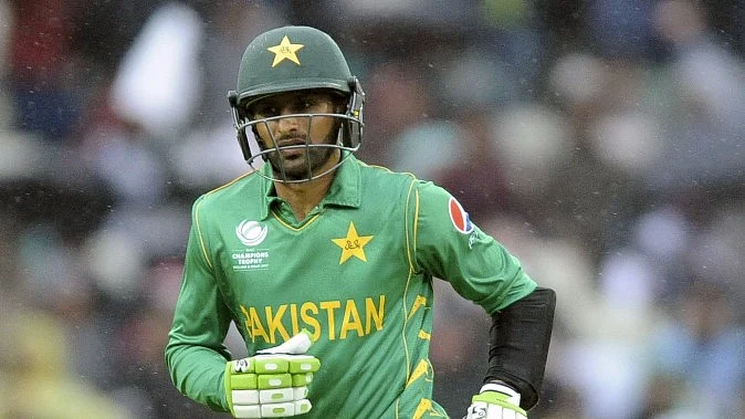 Persistent drizzle forced the umpires to call off the match. (Photo: AP)