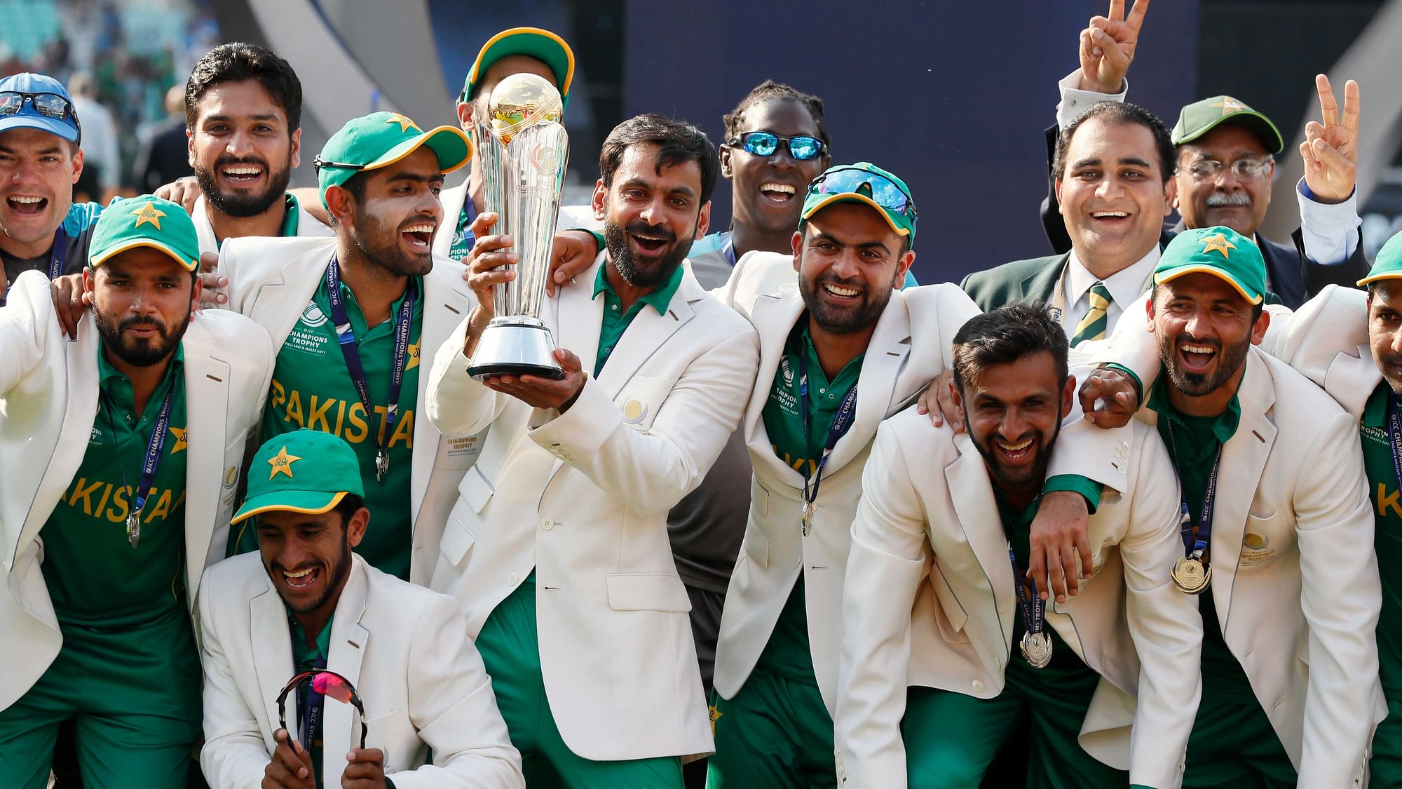 Pakistan players celebrate after beating India for 180 runs to win the ICC Champions Trophy final at The Oval in London. (Photo: Reuters)