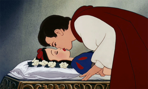 ‘Wonder Woman’  Snow White in ‘Red Shoes and the 7 Dwarfs’ is the parody that all the Disney movies need.