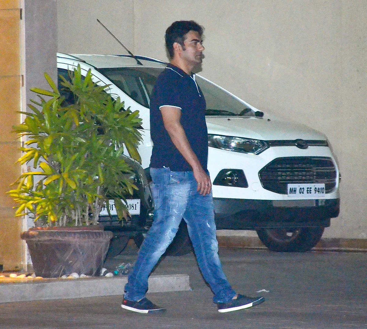 Arbaaz Khan takes a walk after dinner. (Photo: Yogen Shah)