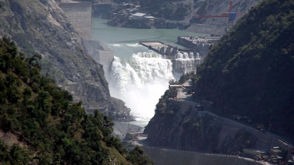 Water flows on the banks of Chenab River. (Photo: Reuters)