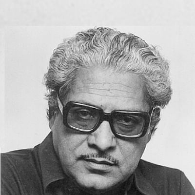 The legendary filmmaker Basu Chatterji is now forgetful and also forgotten.