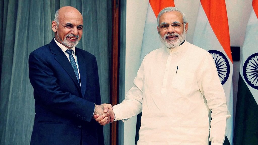 Afghan President Ashraf Ghani (L) and Indian Prime Minister Narendra Modi (R).&nbsp;