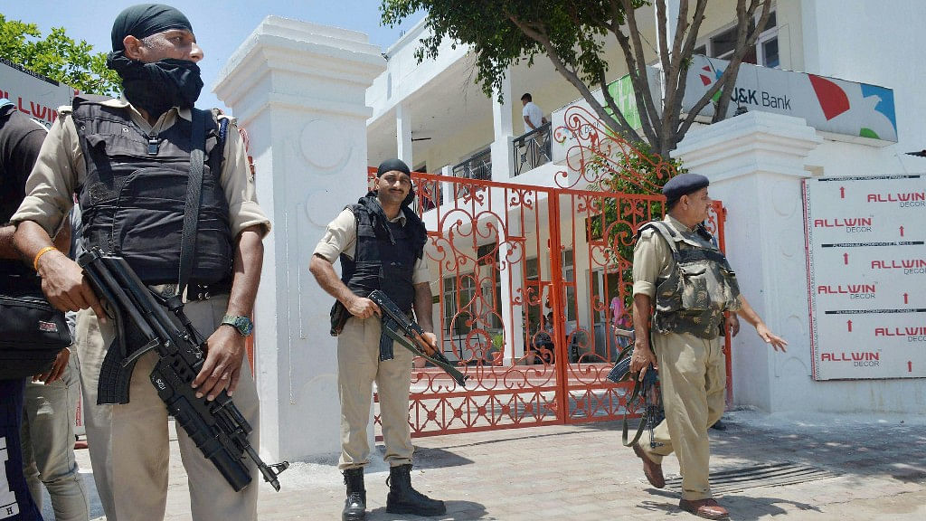 Security Beefed up as Amarnath Yatra Under Possible Terror Threat