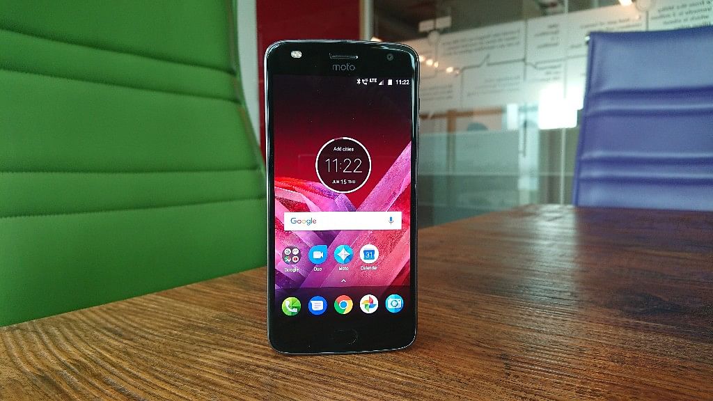 Moto Z2 Play comes with a super AMOLED display.(Photo: <b>TheQuint</b>)