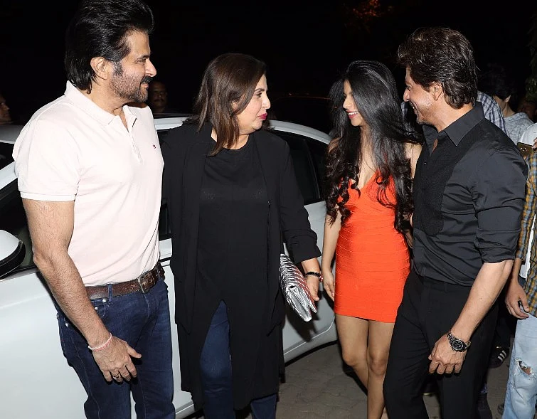 Anil Kapoor, Farah Khan exchange a word with Shah Rukh Khan and daughter Suhana. (Photo: Yogen Shah)