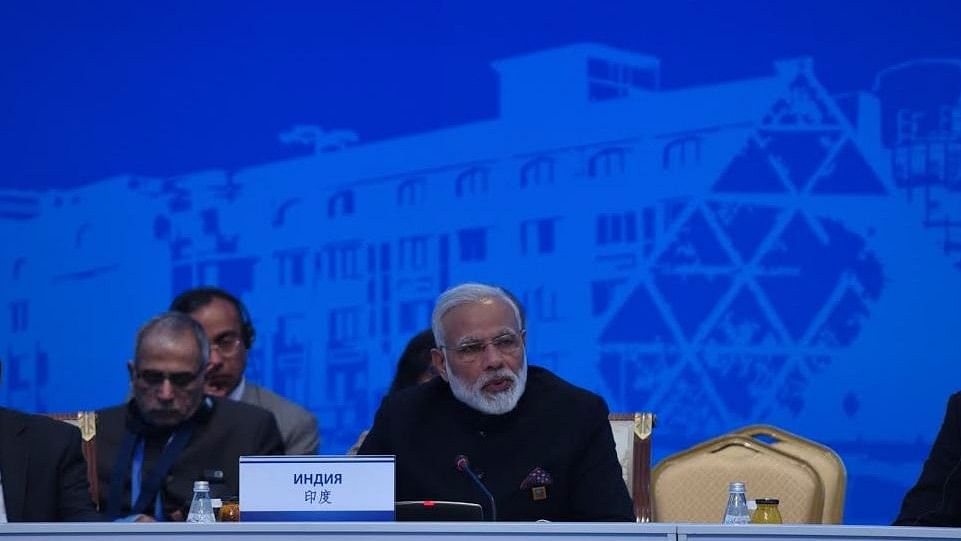 Modii addressing the SCO Summit. (Photo Courtesy: Twitter/<a href="https://twitter.com/PIB_India/status/873103593062121472">PIB India</a>)