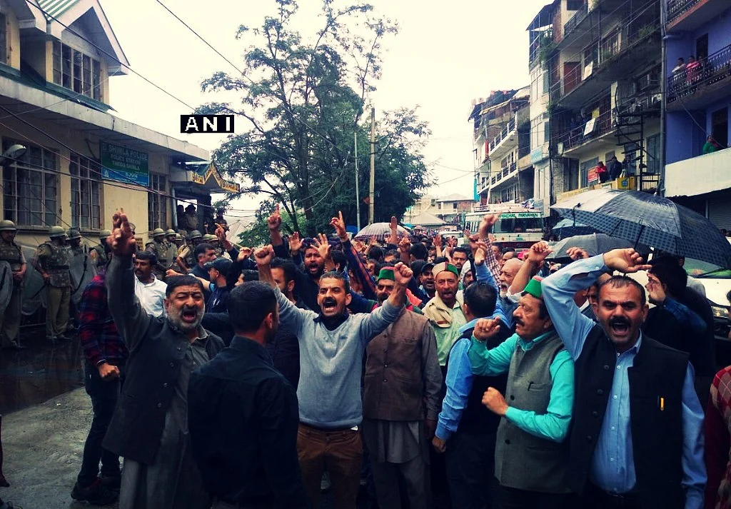 Protests continue strong in Shimla on Saturday.