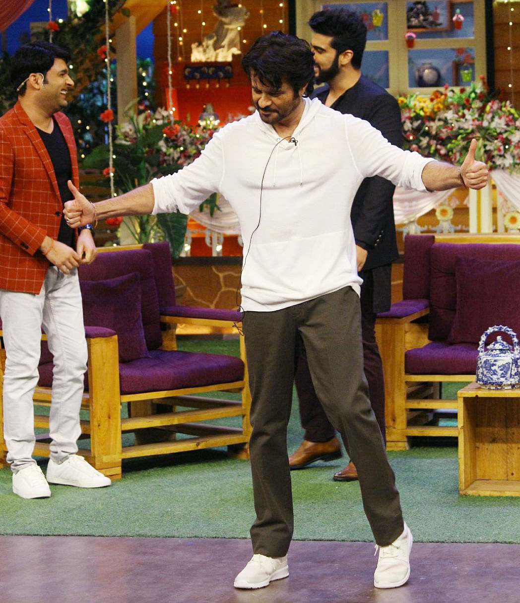  ‘Mubarakan’ stars Anil Kapoor and Arjun Kapoor were spotted on The Kapil Sharma Show. Here’s what they were up to.