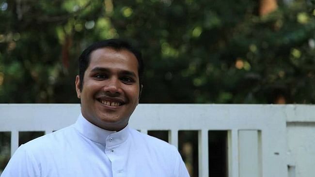 

Father Merton D Silva, a priest at Edavanakad Church in Vypin, Kochi is one of the few priests to have taken to dancing. (Photo: The News Minute)