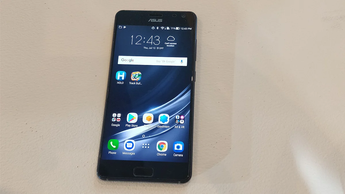 Asus ZenFone AR gets a 5.7-inch Quad-HD display. 