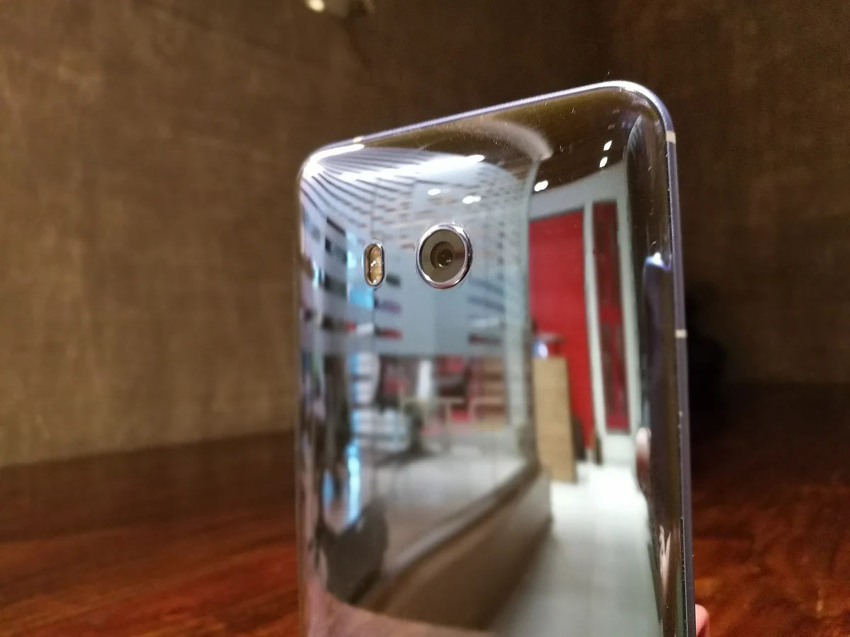 The 12-megapixel rear camera on the HTC U11 is one of the best out there.