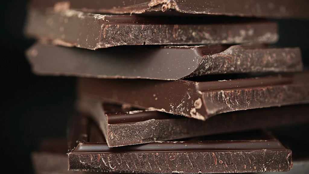 Dark chocolates help relieve stress. 