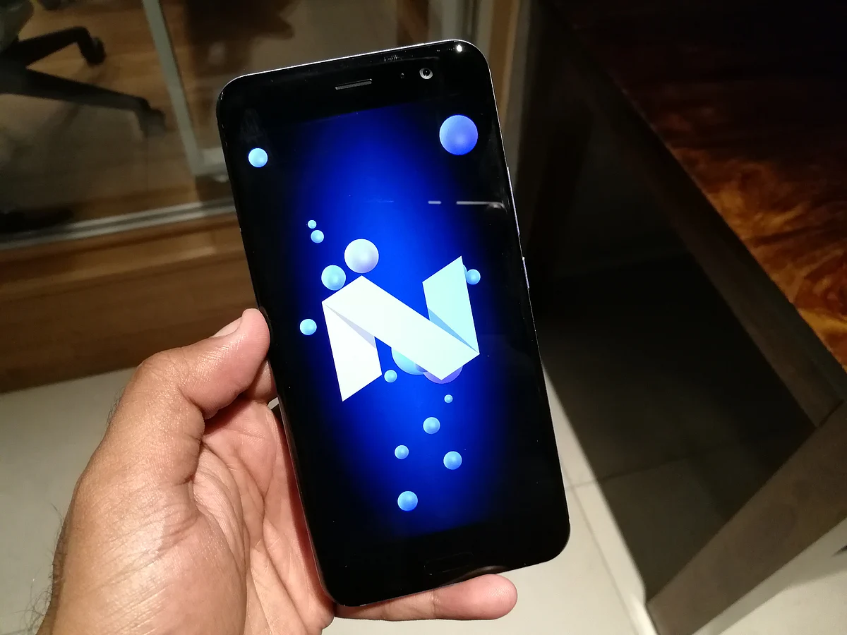 HTC U11 Review: A ‘Squeezable’ Smartphone Designed to Flaunt