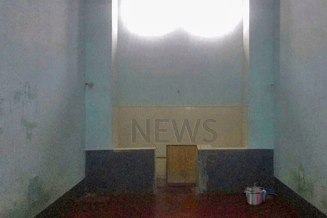 Pans, Clothes & a Mosquito Net: What Sasikala’s Cell May Look Like