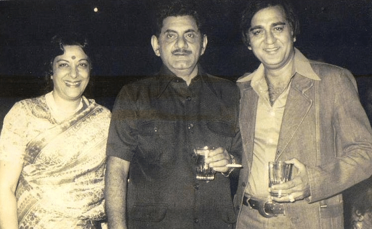 Catch the inimitable wordsmith Anand Bakshi in a rare and candid interview.