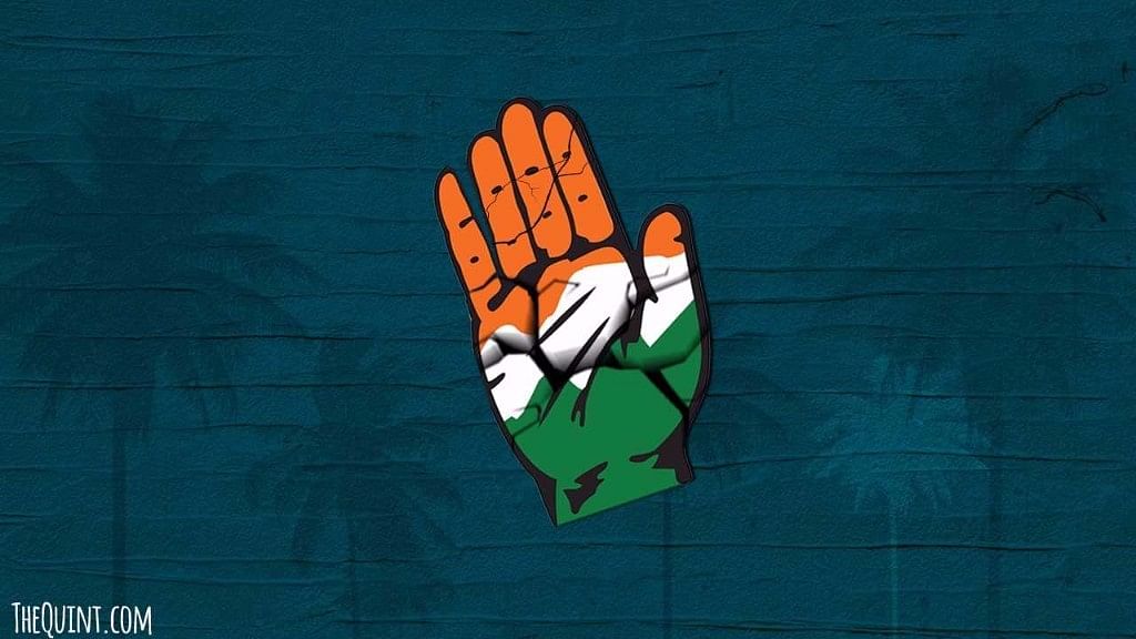 The lessons Congress should learn from the Gujarat Rajya Sabha polls. (Photo: <b>The Quint</b>)