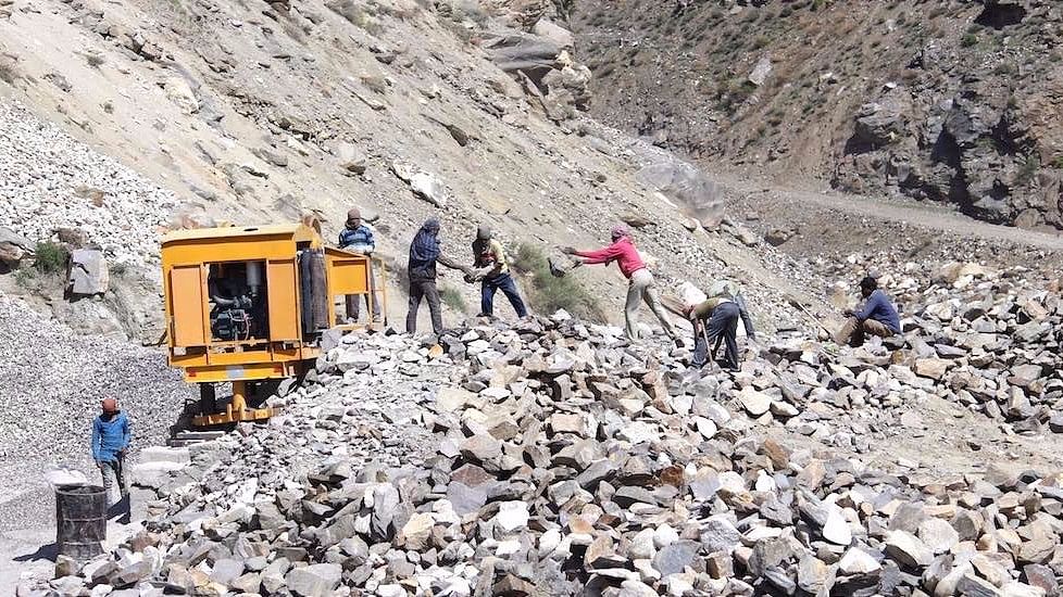 Migrant workers in the mountains of Himachal Pradesh face a high risk from landslides.&nbsp;