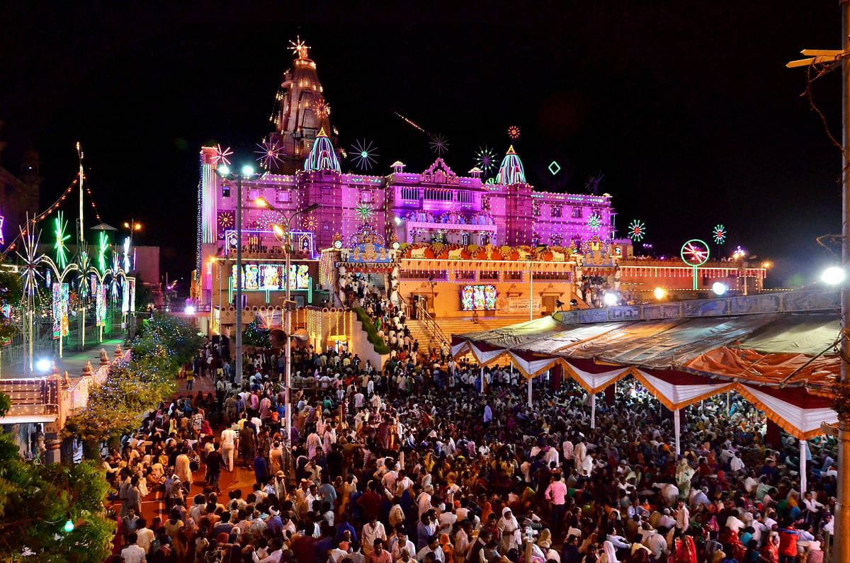 

From Mumbai to Mathura, devotees marked the birth of lord Krishna with much fanfare.