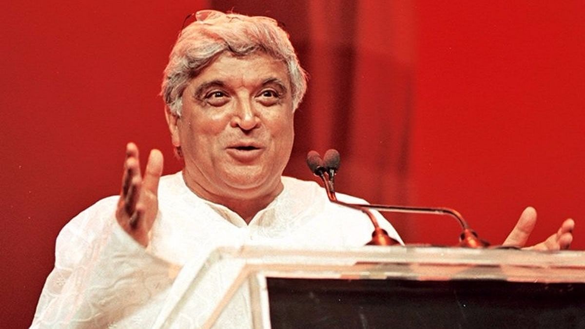  Javed Akhtar says that restricting art in the name of culture damage is wrong and such things should not happen, neither in Pakistan nor India.