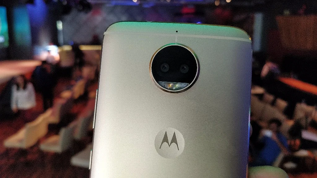 Motorola as a brand is back with the dual camera laden G5s Plus. 