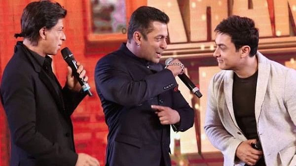 SRK, Salman and Aamir Khan at an award function.&nbsp;