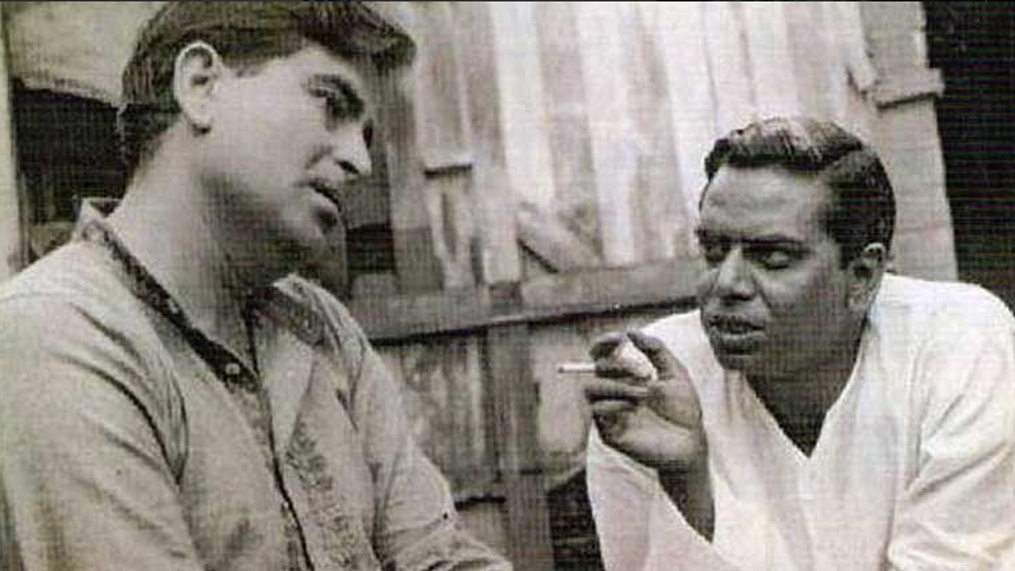 Shailendra (R) with Raj Kapoor.