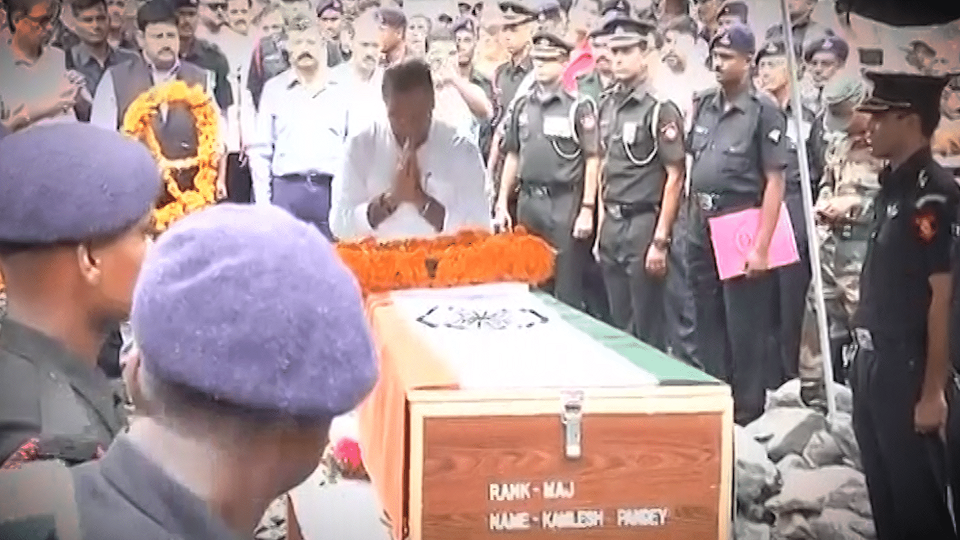 Major Pandey’s last rites held with full military honours in Nainital.