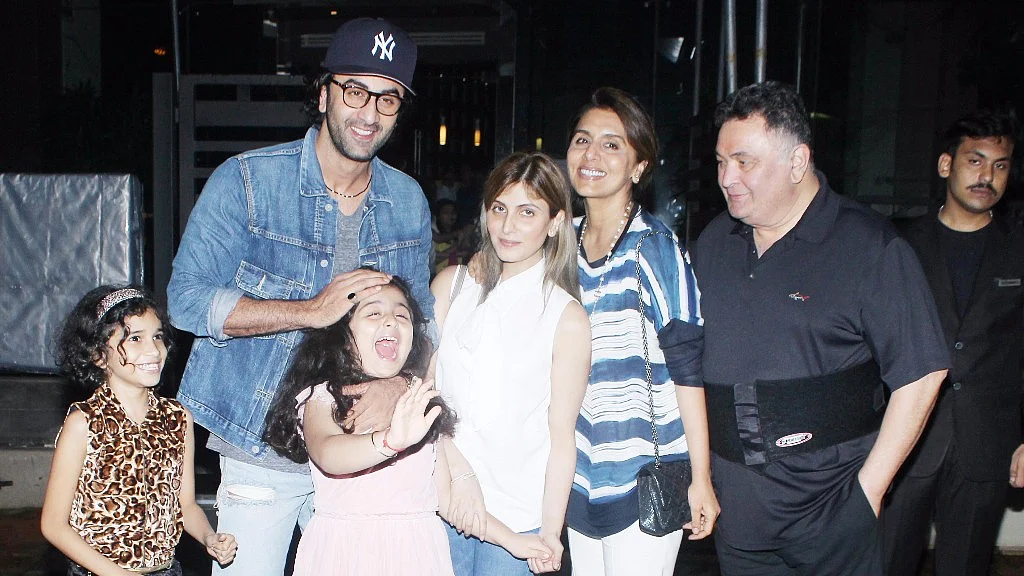 Ranbir with sister Riddhima Kapoor Sahni, niece Samara, and parents Rishi and Neetu Kapoor