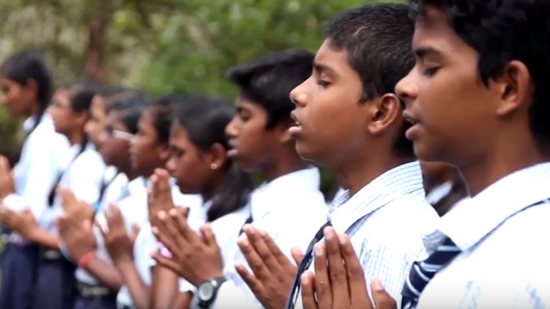 

School kids sing the epic song from the Jaya Bachan starrer-Guddi, ‘Humko Man Ki Shakti Dena’.