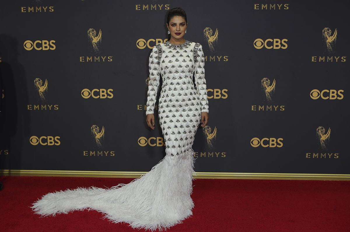 Priyanka Chopra turns heads at Emmy Awards 2017 and other stories.