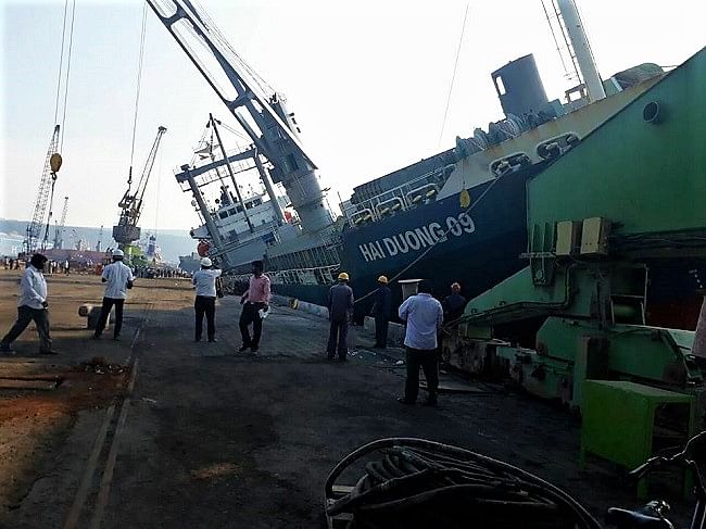 The incident took place while iron billets were being loaded on the 11,000-tonne vessel.