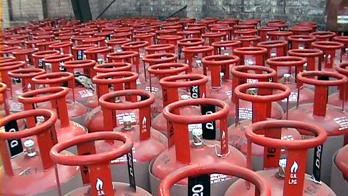 Non-subsidised cylinder will now cost Rs 607, instead of Rs 533.