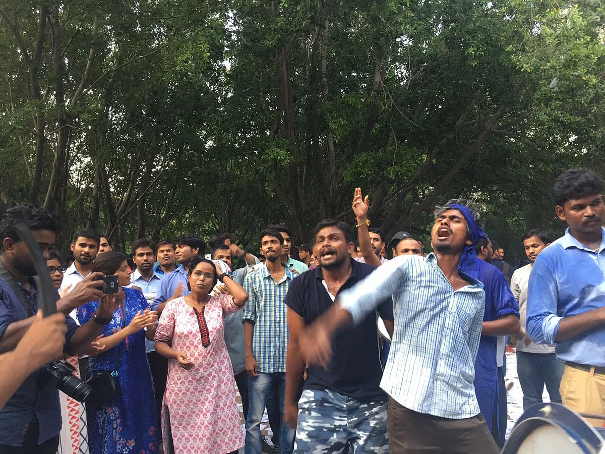 The only consistent sound to be heard were of the dholaks and the thrum of dancing.