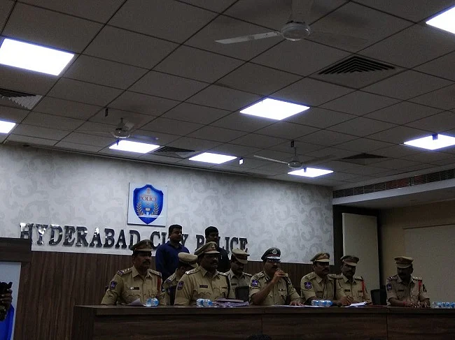 Aged Arab Men Caught ‘Buying’ Child Brides in Hyderabad
