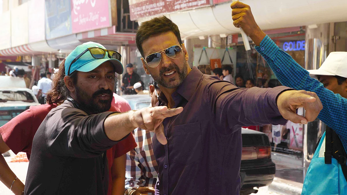 Raja Krishna Menon with Akshay Kumar on the sets of <i>Airlift.</i>