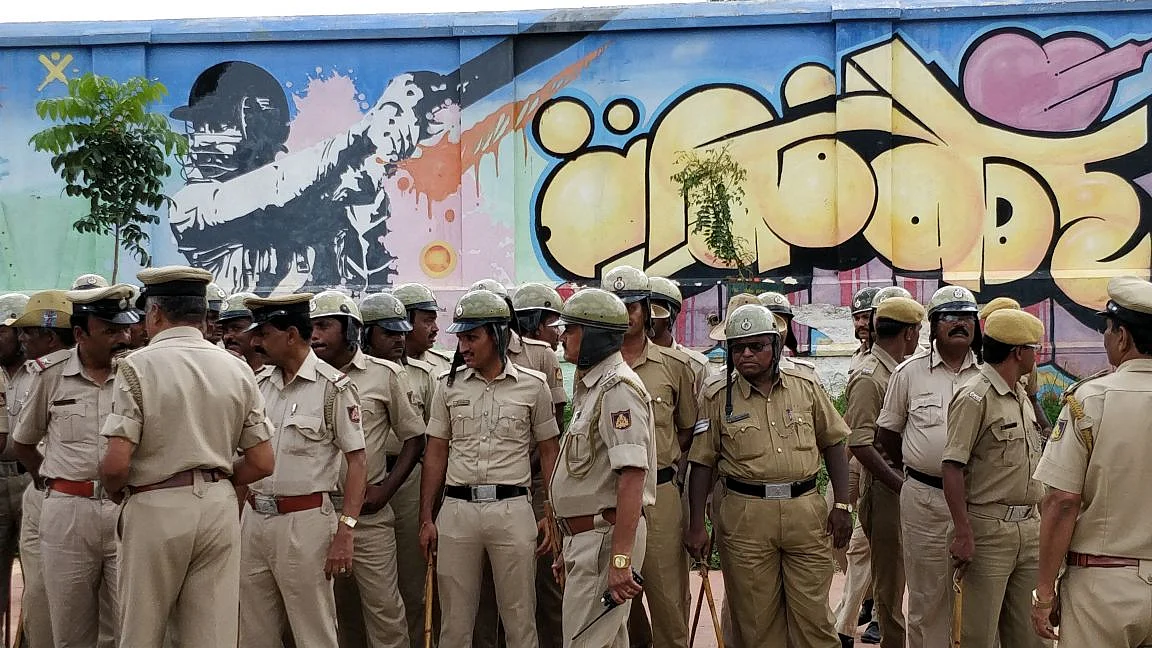 More than 600 cops were scrambled from two divisions. 