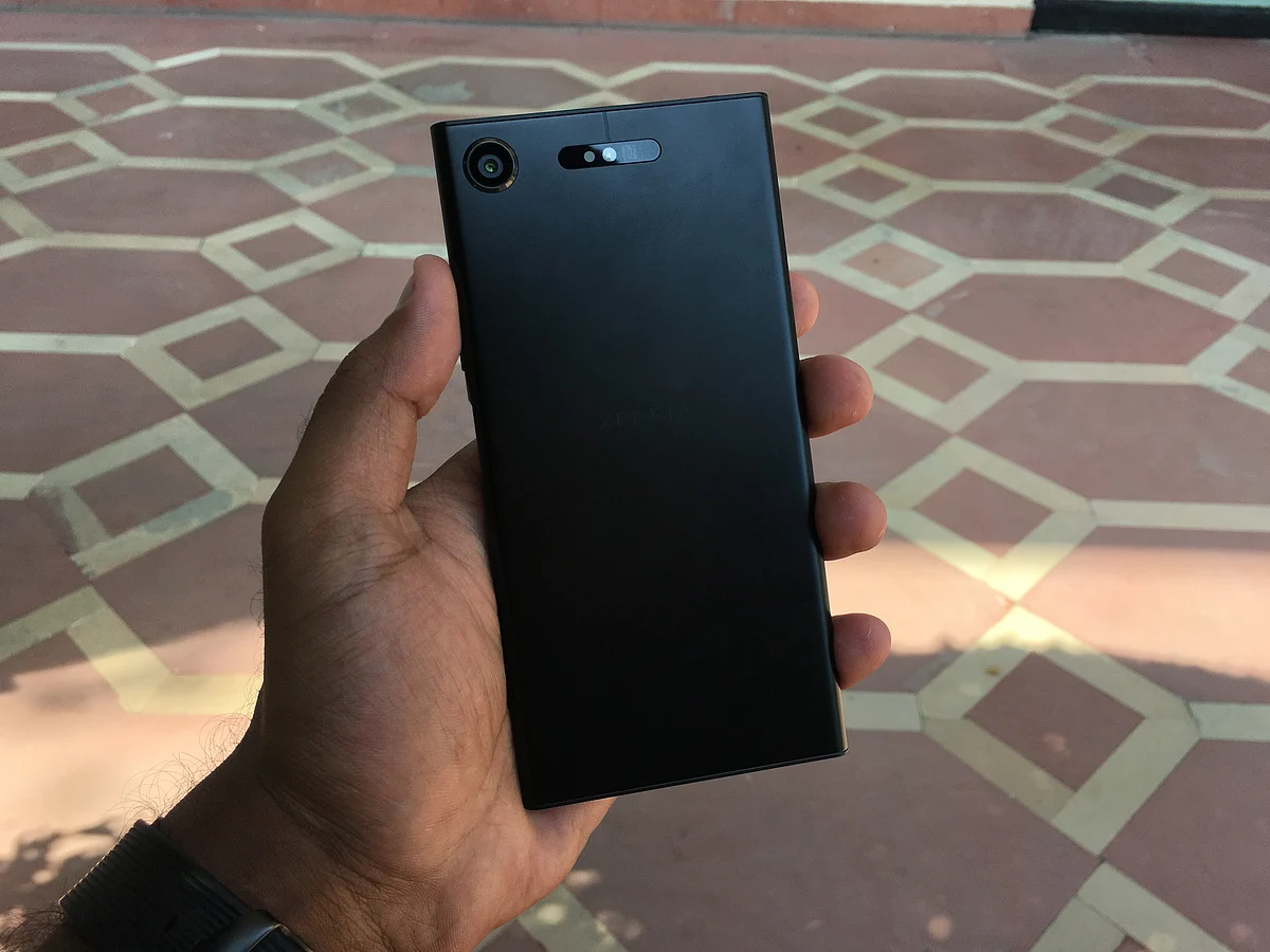 The XZ1 comes with a 19-megapixel Motion Eye camera technology.
