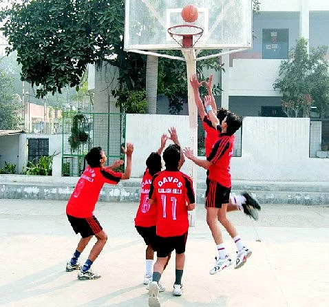 DAV (Dayanand Anglo-Vedic) School system is the largest private school chain in the country, controlling nearly 600 education institutions in the country.