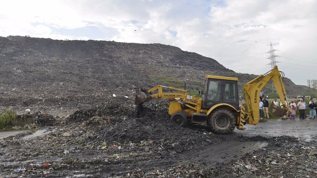 The Heap That Collapsed Was Just 1% of the Giant Ghazipur Landfill
