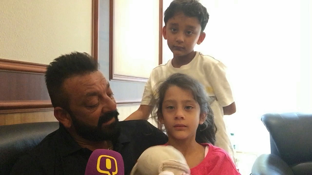 Sanjay Dutt with his kids Iqra and Shahraan.