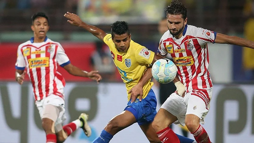Atletico de Kolkata and Kerala Blasters in action during the ISL final in 2016.