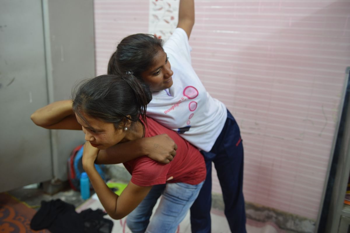 In a small community in North-west Delhi, a group of young girls have been trained by Delhi police in self-defence.