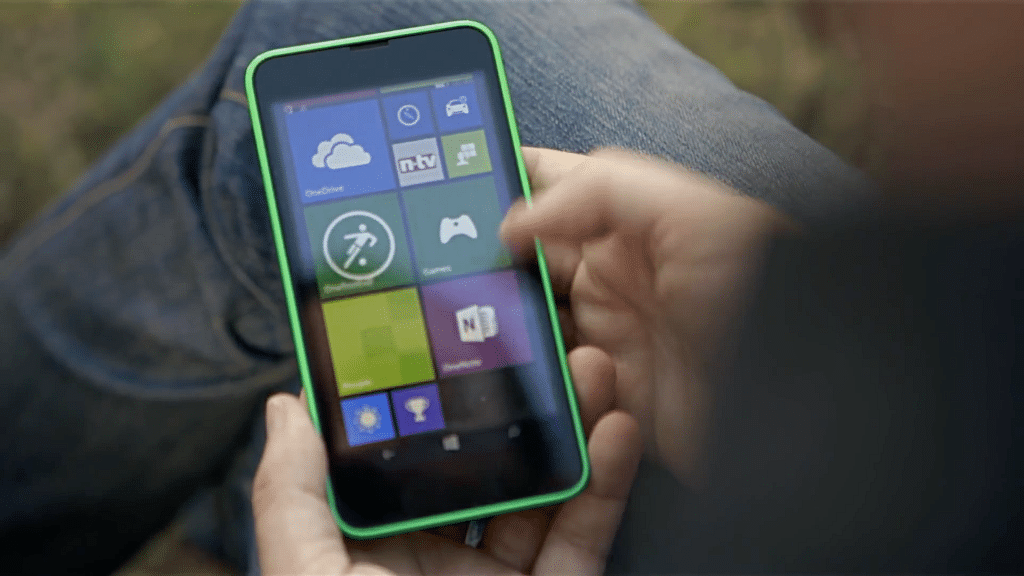 Microsoft has decided to discontinue developing new hardware and features for Windows phones.&nbsp;