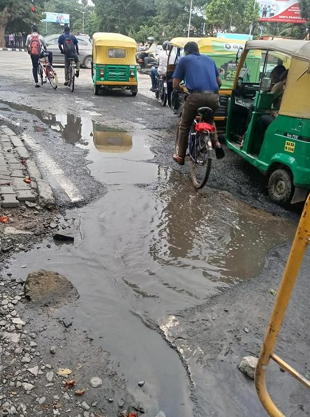 Mermaids Come Out & Play in B’luru’s Flooded and Potholed Streets